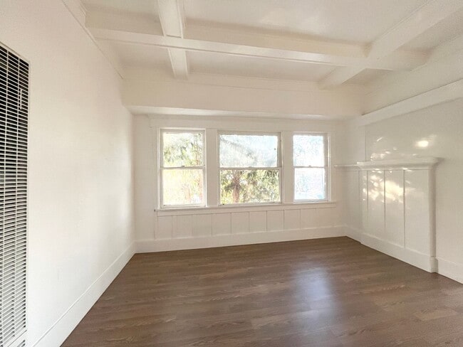 Photo - 458 W Vernon Ave Unit 460 1/2