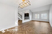 Photo - 6351 Glenfox Dr