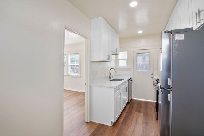 Photo - 3022-3028 Cedar St. Unit 3022