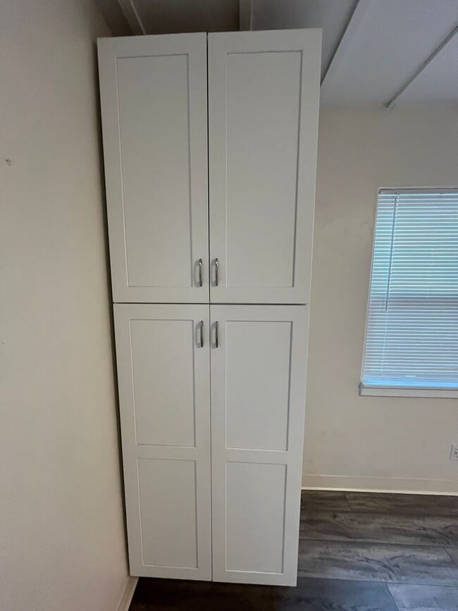 Photo - PERFECTLY LOCATED STUDIO IN DOWNTOWN SOUTH PARK WITH GARAGE! ONLY $1,595/mo! Unit 3037.5 Juniper St