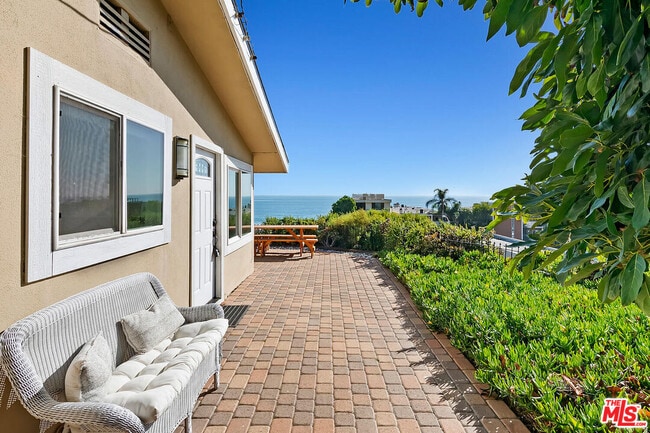 Photo - 22609 Pacific Coast Hwy Unit 1/2