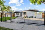Photo - 16245 Chatsworth St House