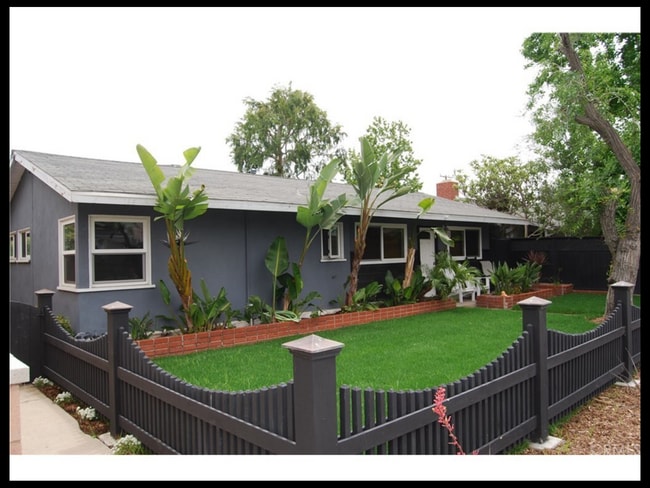 Photo - 184 E 19th St