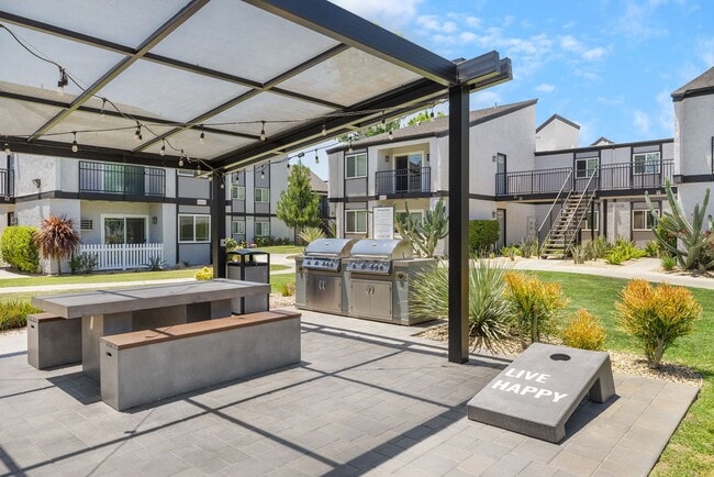 Photo - Highland Pinetree Apartments