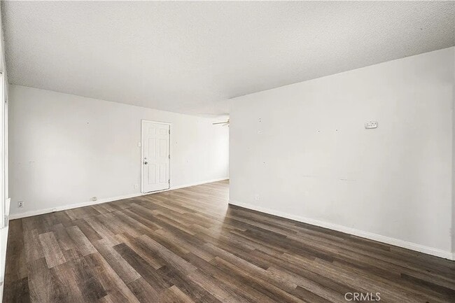 Photo - 166 E Osgood St