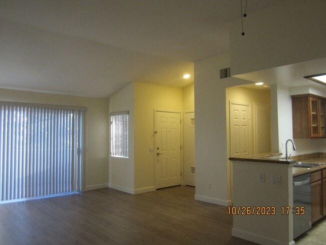 Photo - Mission Grove Beauty Unit 120