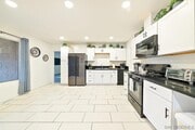 Photo - 965 Rosecrans St House
