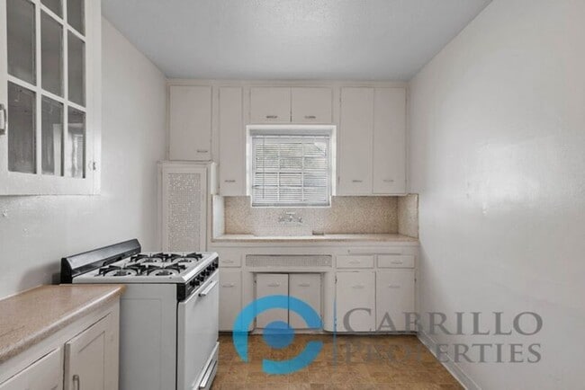 Photo - 3009 1/2 30th Street