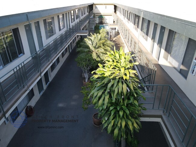 Photo - 14000 Cordary Ave.