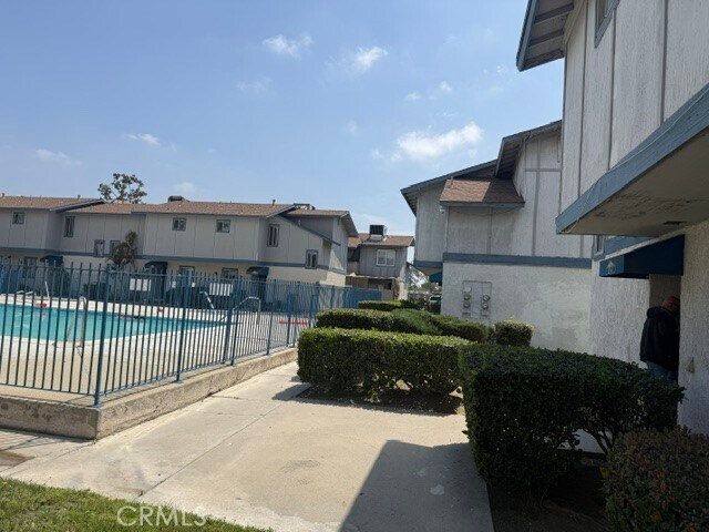 Building Photo - 16770 San Bernardino Ave Unit 10A