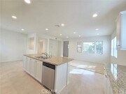 Photo - 879 Iris Way Unit A