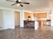 Photo - 37853 Avon St