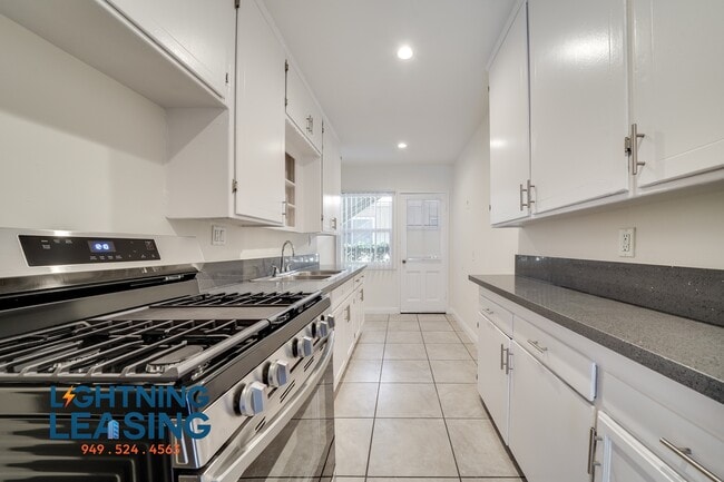 1628 Normandie-25D - 1628 Normandie-25D Condo Unit 25D