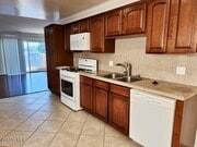 Photo - 13525 Vanowen St