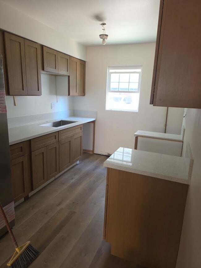 Building Photo - 20445 Osage Ave Unit B