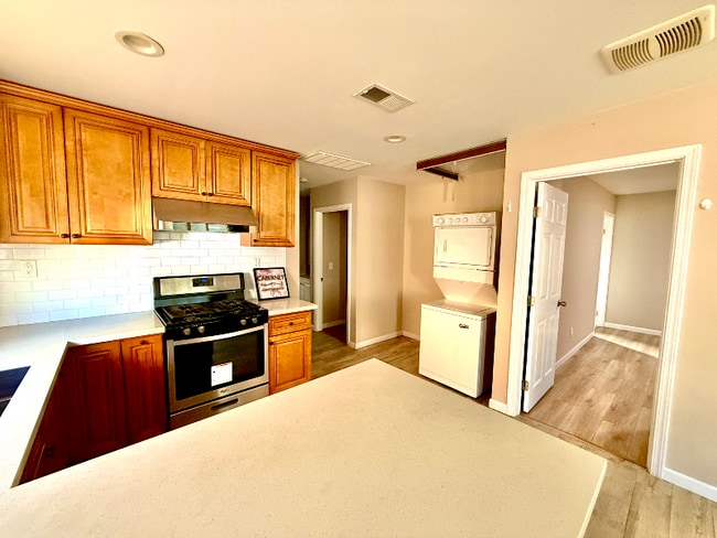 Photo - 723 S Macduff St