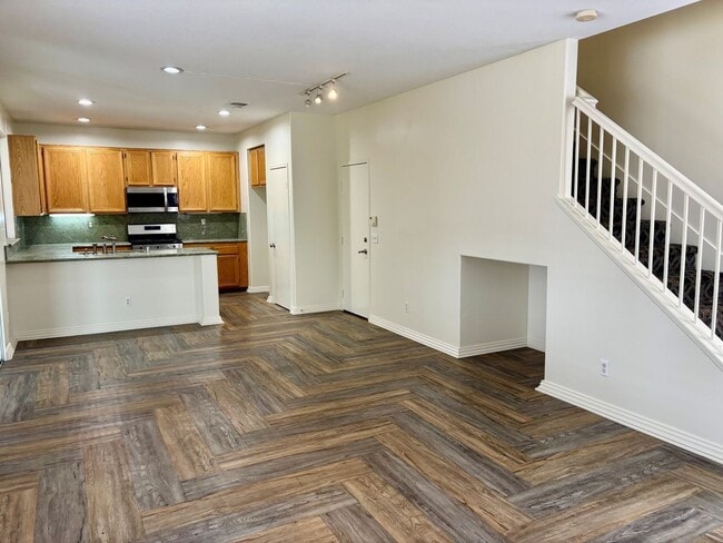 Photo - 11839 Garrison Dr