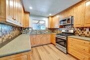 Photo - 1738 Hanford Dr House
