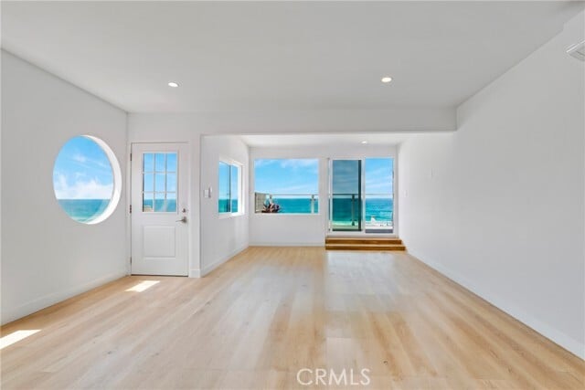 Building Photo - 3600 The Strand Unit D