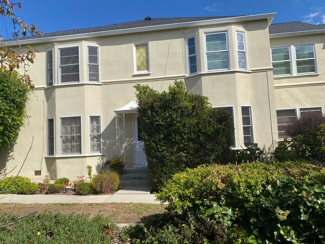 Front entrance…apt. Upper right - 449 San Vicente Blvd Unit 4