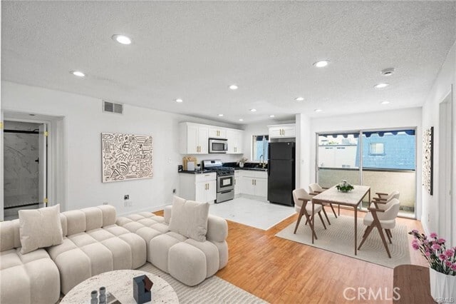 Photo - 18530 Hatteras St Condo Unit 333