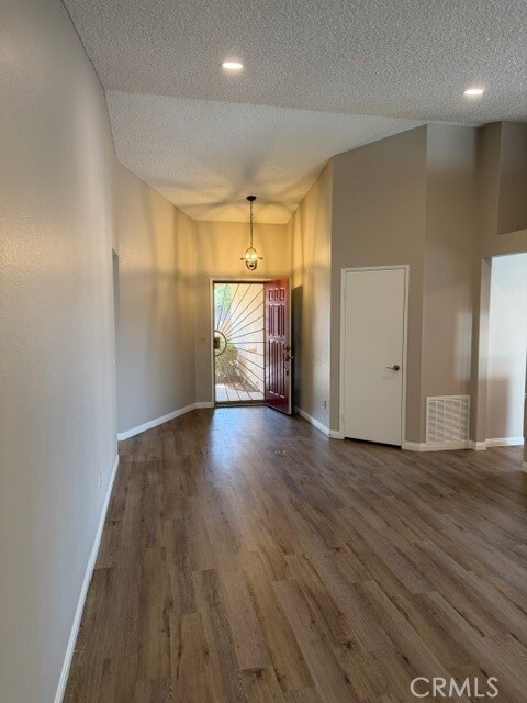 Photo - 26562 Braddock Rd
