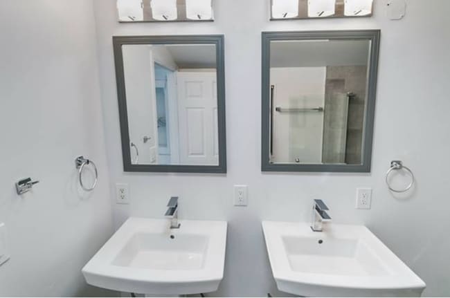 Photo - 2 Bedroom/1 Bathroom - Isla Vista Unit Penthouse - 930 CDS