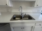 updated stainless appliances - 3741 Westwodl blvd