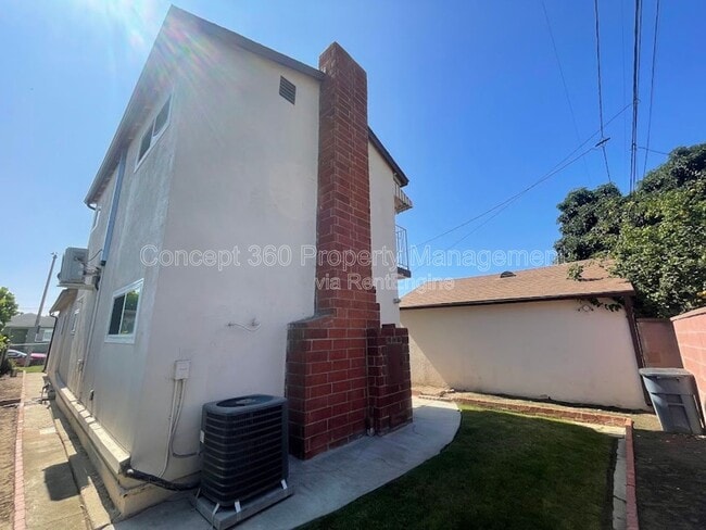 Photo - 1813 W Arbutus St