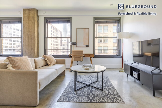 Photo - 810 S Spring St Unit FL6-ID1425