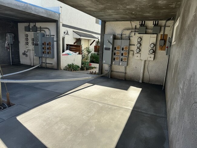 Photo - Stylish Newhall ADU | Modern Comfort Meets... Unit 10