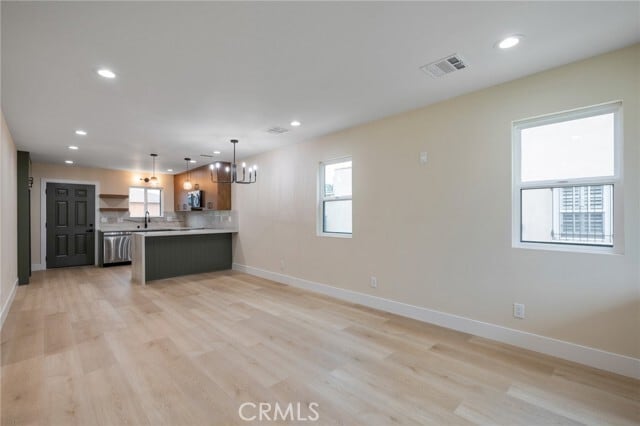 Photo - 745 W 106th St