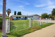 Photo - 858 Ashfield Ave