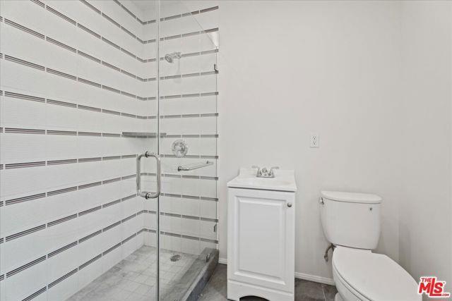 Photo - 205 S Reeves Dr