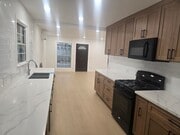 Photo - GLENHAVEN - ANAHEIM Unit MAIN HOUSE