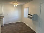 NY#14 Dining Room - New Yorker