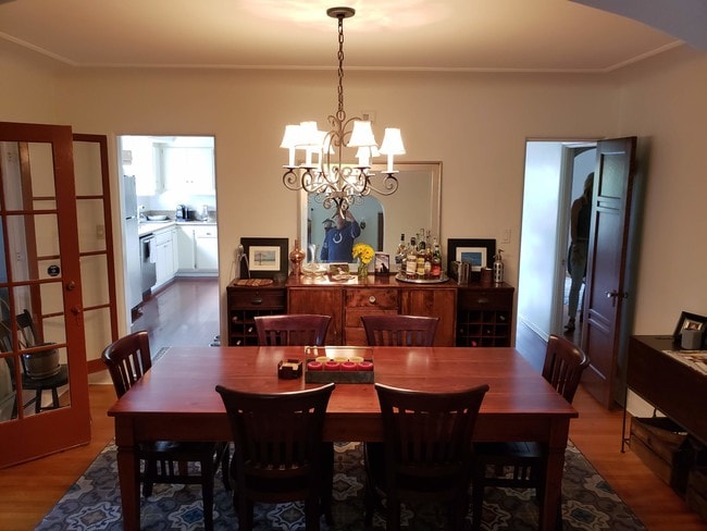 Dining Room - 2090 E Mountain St