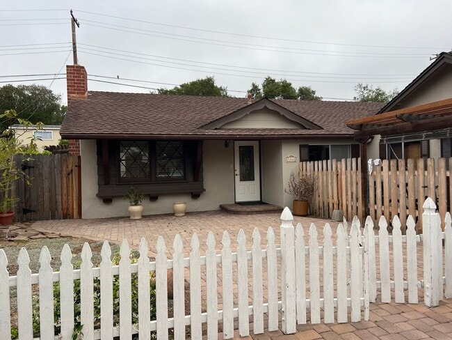 Goleta 3 Bedroom Home - Goleta 3 Bedroom Home