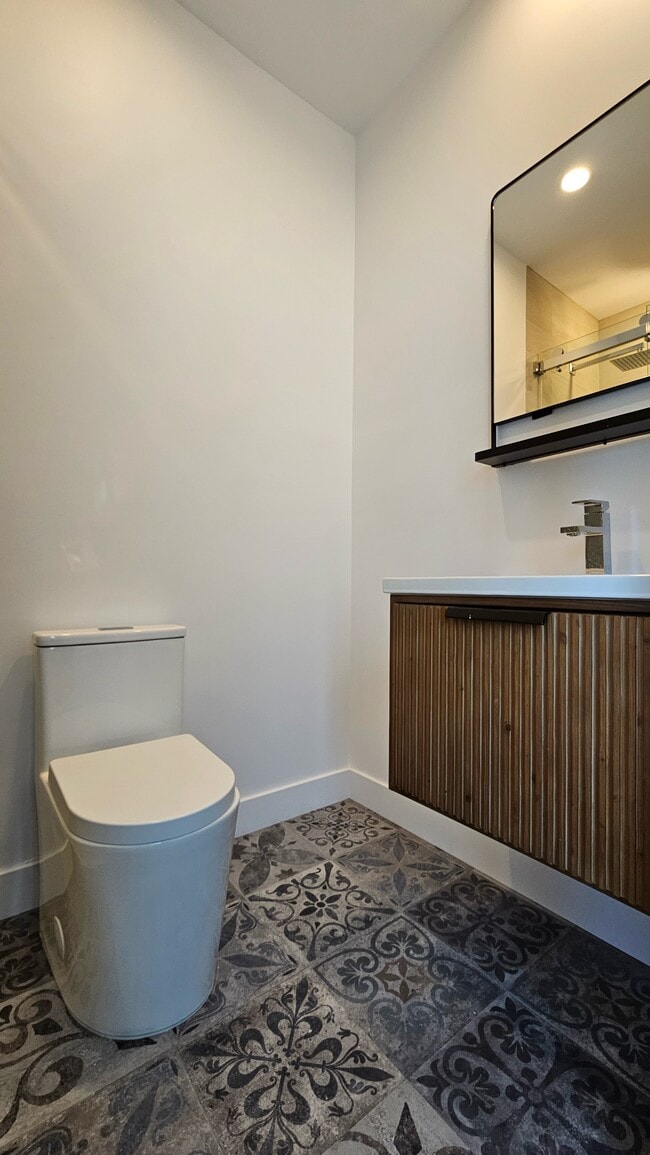 Photo - 20514 Califa St