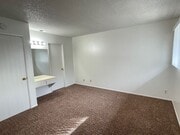 Photo - 421 E Park Ave