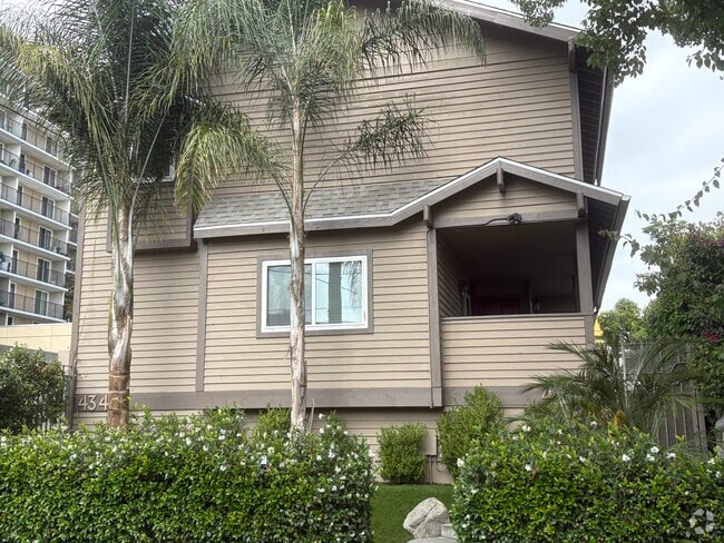 Building Photo - 434 N Oakland Ave Rental