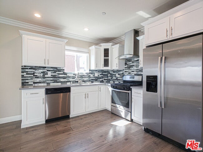 Photo - 963 N Wilton Pl Unit 965 1/2