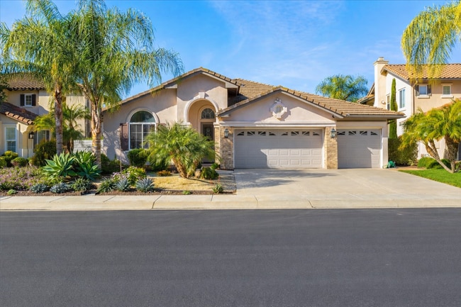 Building Photo - Single Level Rancho San Pasqual Home