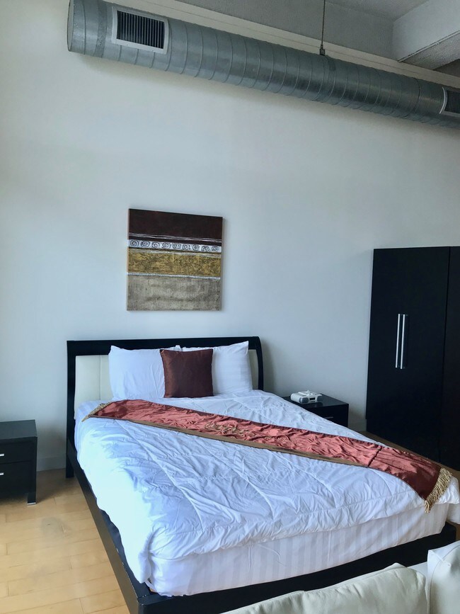 Standard Suite #7 - TENTEN Oceanside