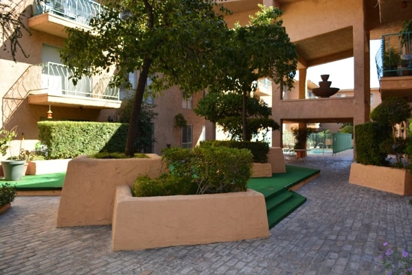 Courtyard - 600 Olive