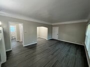 Photo - SPACIOUS 1 BEDROOM 1 BATH UPSTAIRS LOCATED NORTH OF DOWNTOWN LONG BEACH Unit 6007