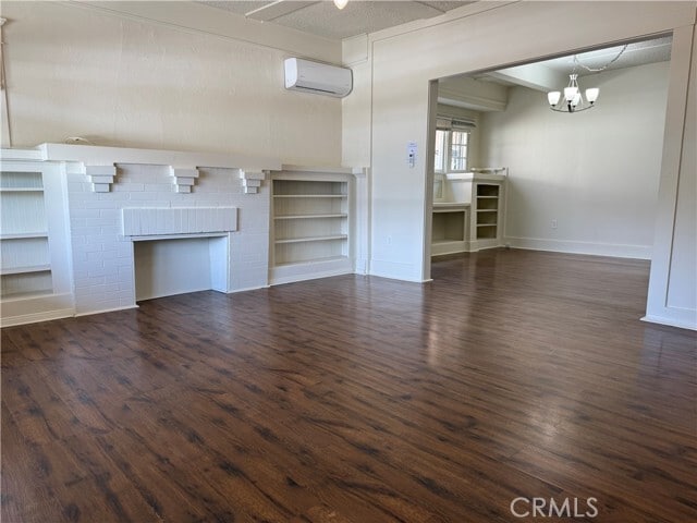 Photo - 860 W 56th