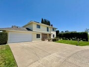 Photo - Beautiful 5B/2.5BA Home With Office Locate...