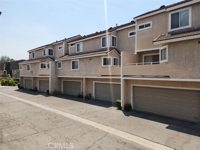 Photo - 1985 Glenoaks Blvd Townhome