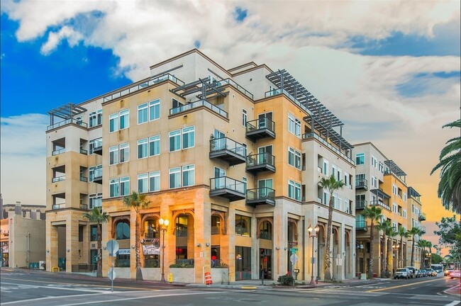 Building Photo - 301 Mission Ave Unit 503